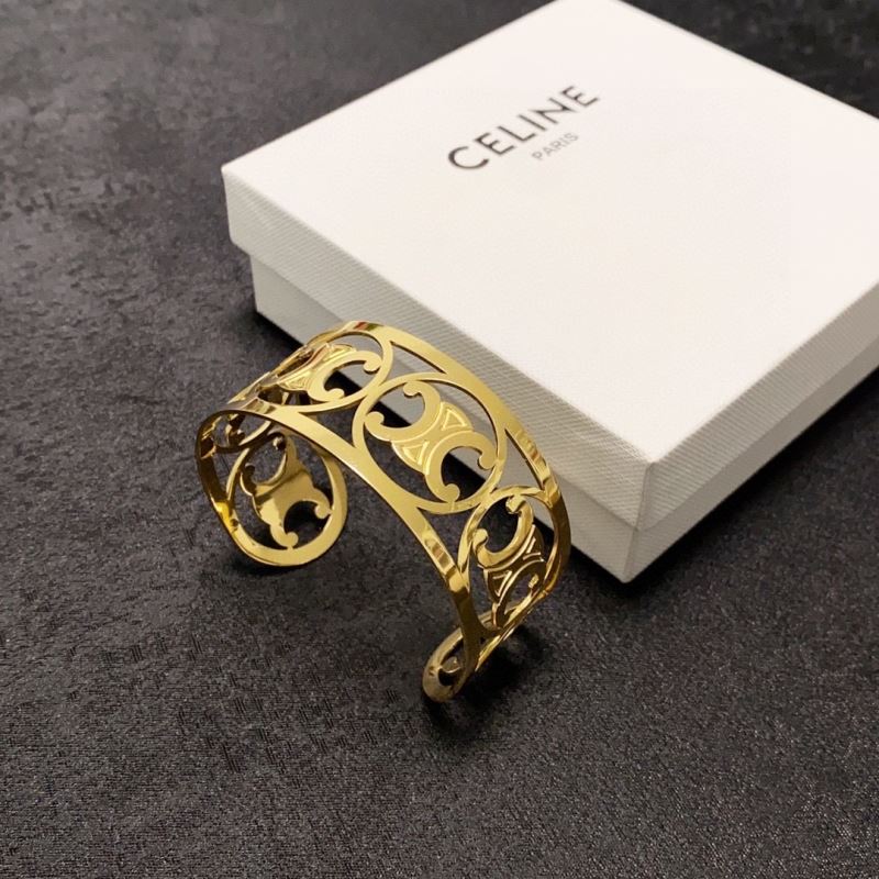 Ce1i*e bracelets